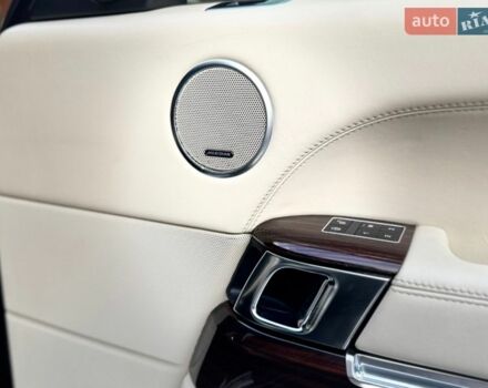 Чорний Ленд Ровер Рендж Ровер, об'ємом двигуна 5 л та пробігом 292 тис. км за 23500 $, фото 10 на Automoto.ua