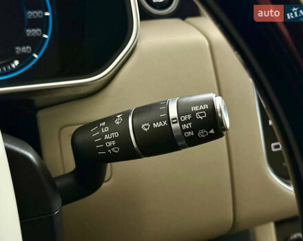 Чорний Ленд Ровер Рендж Ровер, об'ємом двигуна 4.4 л та пробігом 240 тис. км за 29500 $, фото 68 на Automoto.ua