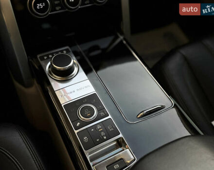 Черный Ленд Ровер Рендж Ровер, объемом двигателя 4.95 л и пробегом 159 тыс. км за 32000 $, фото 11 на Automoto.ua