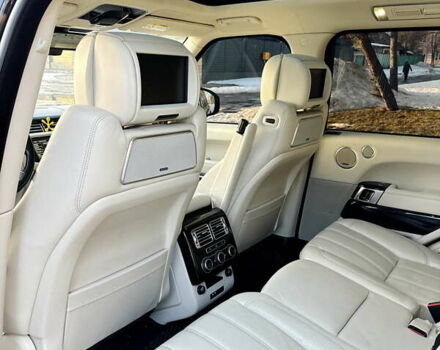 Чорний Ленд Ровер Рендж Ровер, об'ємом двигуна 5 л та пробігом 206 тис. км за 27800 $, фото 18 на Automoto.ua