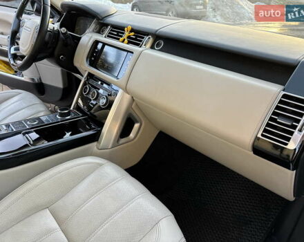 Чорний Ленд Ровер Рендж Ровер, об'ємом двигуна 5 л та пробігом 206 тис. км за 27800 $, фото 26 на Automoto.ua