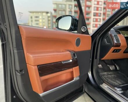 Чорний Ленд Ровер Рендж Ровер, об'ємом двигуна 5 л та пробігом 125 тис. км за 41000 $, фото 37 на Automoto.ua