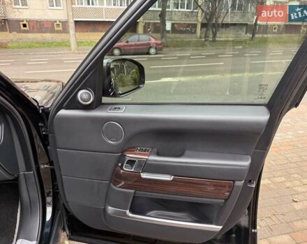 Чорний Ленд Ровер Рендж Ровер, об'ємом двигуна 5 л та пробігом 175 тис. км за 26950 $, фото 44 на Automoto.ua