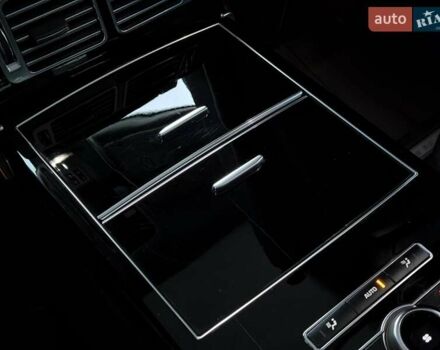 Черный Ленд Ровер Рендж Ровер, объемом двигателя 4.37 л и пробегом 207 тыс. км за 31500 $, фото 58 на Automoto.ua