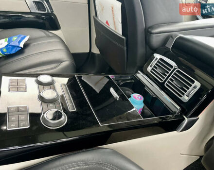 Чорний Ленд Ровер Рендж Ровер, об'ємом двигуна 5 л та пробігом 93 тис. км за 40000 $, фото 7 на Automoto.ua