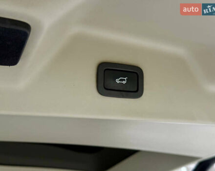 Чорний Ленд Ровер Рендж Ровер, об'ємом двигуна 4.4 л та пробігом 240 тис. км за 29500 $, фото 50 на Automoto.ua