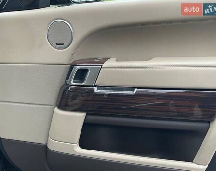 Чорний Ленд Ровер Рендж Ровер, об'ємом двигуна 4.4 л та пробігом 132 тис. км за 36800 $, фото 31 на Automoto.ua