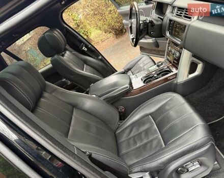 Чорний Ленд Ровер Рендж Ровер, об'ємом двигуна 5 л та пробігом 175 тис. км за 26950 $, фото 49 на Automoto.ua