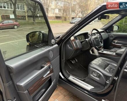 Чорний Ленд Ровер Рендж Ровер, об'ємом двигуна 5 л та пробігом 175 тис. км за 26950 $, фото 52 на Automoto.ua