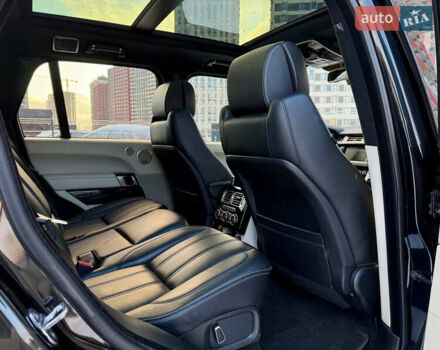 Черный Ленд Ровер Рендж Ровер, объемом двигателя 5 л и пробегом 240 тыс. км за 30900 $, фото 45 на Automoto.ua