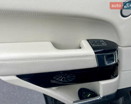 Чорний Ленд Ровер Рендж Ровер, об'ємом двигуна 5 л та пробігом 93 тис. км за 40000 $, фото 27 на Automoto.ua