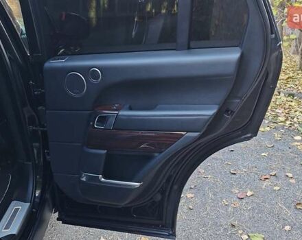 Черный Ленд Ровер Рендж Ровер, объемом двигателя 5 л и пробегом 137 тыс. км за 32000 $, фото 32 на Automoto.ua