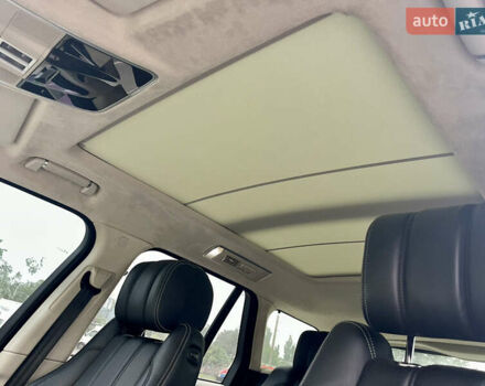 Чорний Ленд Ровер Рендж Ровер, об'ємом двигуна 5 л та пробігом 93 тис. км за 40000 $, фото 53 на Automoto.ua