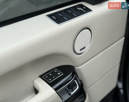 Чорний Ленд Ровер Рендж Ровер, об'ємом двигуна 5 л та пробігом 120 тис. км за 36500 $, фото 23 на Automoto.ua