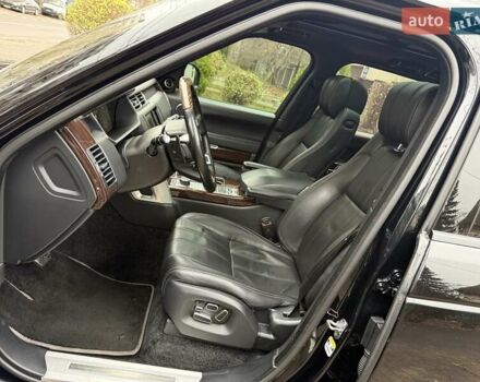 Чорний Ленд Ровер Рендж Ровер, об'ємом двигуна 5 л та пробігом 175 тис. км за 26950 $, фото 54 на Automoto.ua