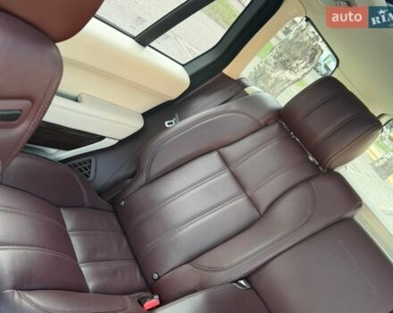 Чорний Ленд Ровер Рендж Ровер, об'ємом двигуна 5 л та пробігом 229 тис. км за 36999 $, фото 15 на Automoto.ua