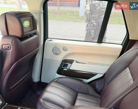 Чорний Ленд Ровер Рендж Ровер, об'ємом двигуна 5 л та пробігом 229 тис. км за 36999 $, фото 14 на Automoto.ua