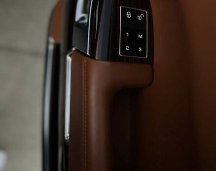 Чорний Ленд Ровер Рендж Ровер, об'ємом двигуна 5 л та пробігом 125 тис. км за 41000 $, фото 11 на Automoto.ua