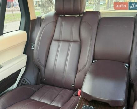 Чорний Ленд Ровер Рендж Ровер, об'ємом двигуна 5 л та пробігом 229 тис. км за 36999 $, фото 16 на Automoto.ua