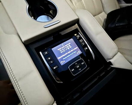 Чорний Ленд Ровер Рендж Ровер, об'ємом двигуна 5 л та пробігом 206 тис. км за 27800 $, фото 29 на Automoto.ua