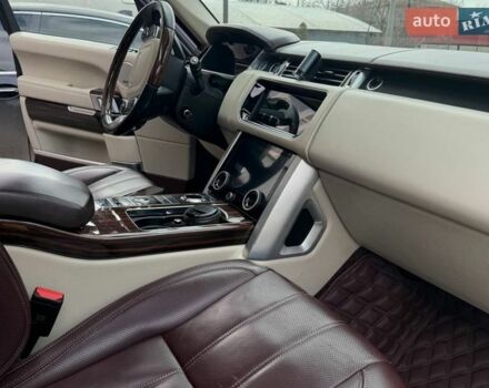 Чорний Ленд Ровер Рендж Ровер, об'ємом двигуна 5 л та пробігом 229 тис. км за 36999 $, фото 13 на Automoto.ua