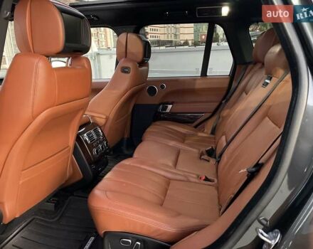 Чорний Ленд Ровер Рендж Ровер, об'ємом двигуна 5 л та пробігом 125 тис. км за 41000 $, фото 32 на Automoto.ua