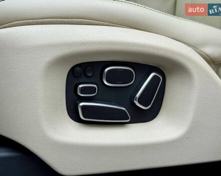 Чорний Ленд Ровер Рендж Ровер, об'ємом двигуна 4.4 л та пробігом 240 тис. км за 29500 $, фото 30 на Automoto.ua