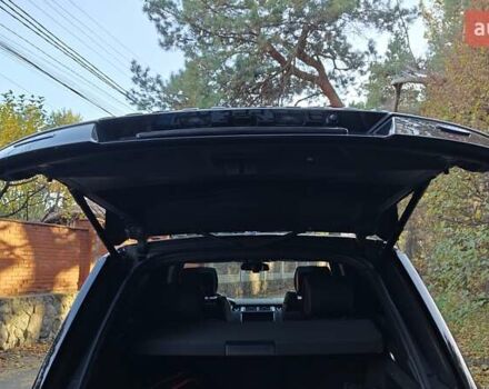 Черный Ленд Ровер Рендж Ровер, объемом двигателя 5 л и пробегом 137 тыс. км за 32000 $, фото 37 на Automoto.ua