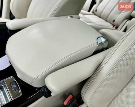 Чорний Ленд Ровер Рендж Ровер, об'ємом двигуна 5 л та пробігом 93 тис. км за 40000 $, фото 33 на Automoto.ua