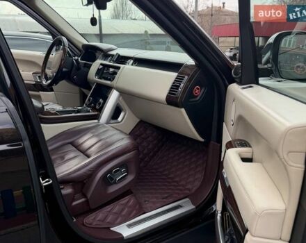 Чорний Ленд Ровер Рендж Ровер, об'ємом двигуна 5 л та пробігом 229 тис. км за 36999 $, фото 12 на Automoto.ua