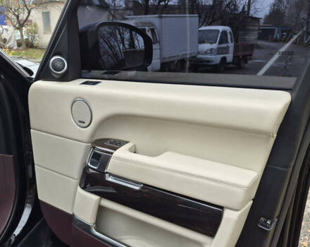 Чорний Ленд Ровер Рендж Ровер, об'ємом двигуна 5 л та пробігом 179 тис. км за 30000 $, фото 9 на Automoto.ua