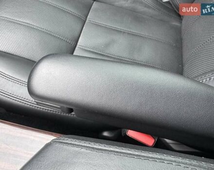 Черный Ленд Ровер Рендж Ровер, объемом двигателя 3 л и пробегом 183 тыс. км за 28900 $, фото 63 на Automoto.ua