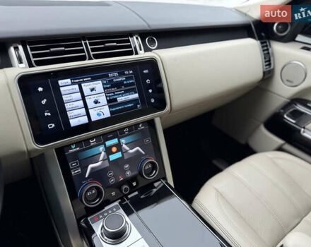 Чорний Ленд Ровер Рендж Ровер, об'ємом двигуна 5 л та пробігом 120 тис. км за 36500 $, фото 32 на Automoto.ua