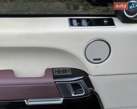 Чорний Ленд Ровер Рендж Ровер, об'ємом двигуна 4.4 л та пробігом 221 тис. км за 28800 $, фото 39 на Automoto.ua