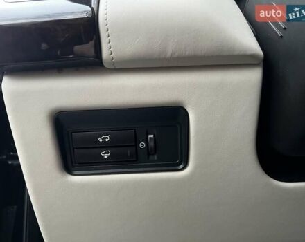 Черный Ленд Ровер Рендж Ровер, объемом двигателя 5 л и пробегом 175 тыс. км за 40300 $, фото 14 на Automoto.ua