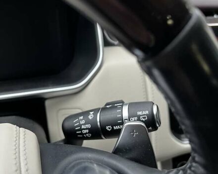 Черный Ленд Ровер Рендж Ровер, объемом двигателя 5 л и пробегом 175 тыс. км за 40300 $, фото 41 на Automoto.ua