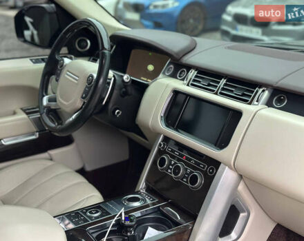 Чорний Ленд Ровер Рендж Ровер, об'ємом двигуна 5 л та пробігом 200 тис. км за 29000 $, фото 14 на Automoto.ua