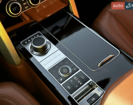 Ленд Ровер Рендж Ровер 2014 у Житомирі на Automoto.ua Чорний Ленд Ровер Рендж Ровер, об'ємом двигуна 5 л та пробігом 144 тис. км за 38999 $, фото 36 на Automoto.ua