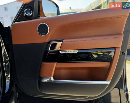 Ленд Ровер Рендж Ровер 2014 у Житомирі на Automoto.ua Чорний Ленд Ровер Рендж Ровер, об'ємом двигуна 5 л та пробігом 144 тис. км за 38999 $, фото 71 на Automoto.ua