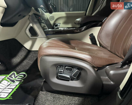 Чорний Ленд Ровер Рендж Ровер, об'ємом двигуна 4.37 л та пробігом 246 тис. км за 32299 $, фото 24 на Automoto.ua