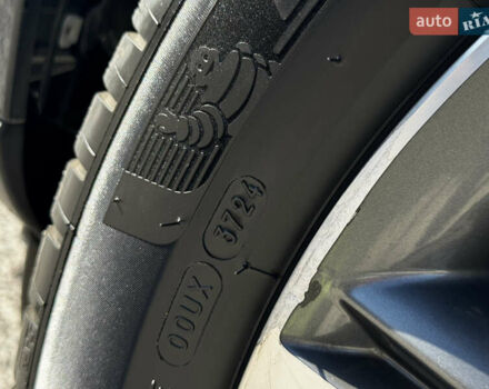 Ленд Ровер Рендж Ровер 2014 у Житомирі на Automoto.ua Чорний Ленд Ровер Рендж Ровер, об'ємом двигуна 5 л та пробігом 144 тис. км за 38999 $, фото 15 на Automoto.ua