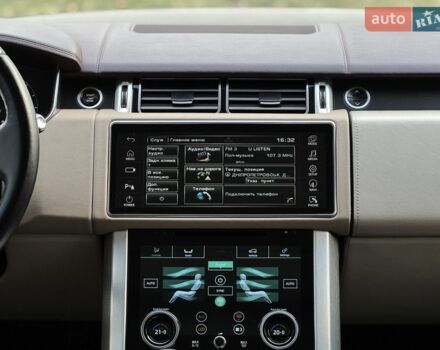 Чорний Ленд Ровер Рендж Ровер, об'ємом двигуна 4.4 л та пробігом 221 тис. км за 28800 $, фото 24 на Automoto.ua