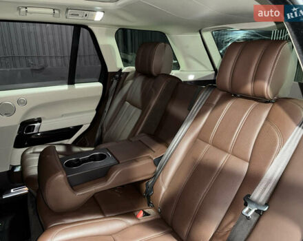 Чорний Ленд Ровер Рендж Ровер, об'ємом двигуна 4.37 л та пробігом 246 тис. км за 32299 $, фото 37 на Automoto.ua