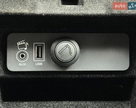 Чорний Ленд Ровер Рендж Ровер, об'ємом двигуна 4.4 л та пробігом 221 тис. км за 28800 $, фото 35 на Automoto.ua