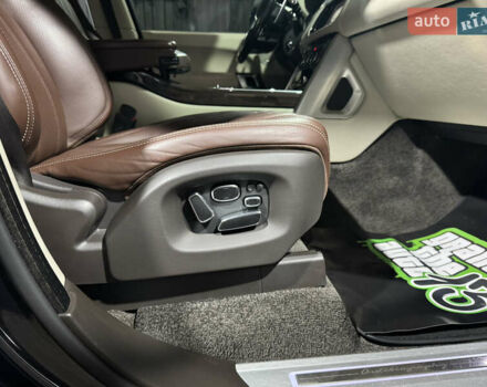 Чорний Ленд Ровер Рендж Ровер, об'ємом двигуна 4.37 л та пробігом 246 тис. км за 32299 $, фото 28 на Automoto.ua