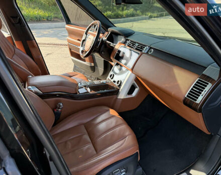 Черный Ленд Ровер Рендж Ровер, объемом двигателя 4.37 л и пробегом 202 тыс. км за 61499 $, фото 33 на Automoto.ua