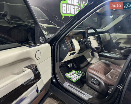 Чорний Ленд Ровер Рендж Ровер, об'ємом двигуна 4.37 л та пробігом 246 тис. км за 32299 $, фото 21 на Automoto.ua