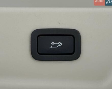 Чорний Ленд Ровер Рендж Ровер, об'ємом двигуна 4.4 л та пробігом 221 тис. км за 28800 $, фото 52 на Automoto.ua