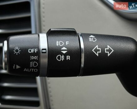 Чорний Ленд Ровер Рендж Ровер, об'ємом двигуна 4.4 л та пробігом 221 тис. км за 28800 $, фото 21 на Automoto.ua