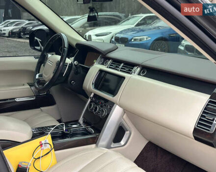 Чорний Ленд Ровер Рендж Ровер, об'ємом двигуна 5 л та пробігом 200 тис. км за 29000 $, фото 13 на Automoto.ua